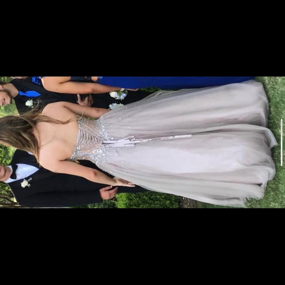 PROM DRESS - Picture 2 of 3